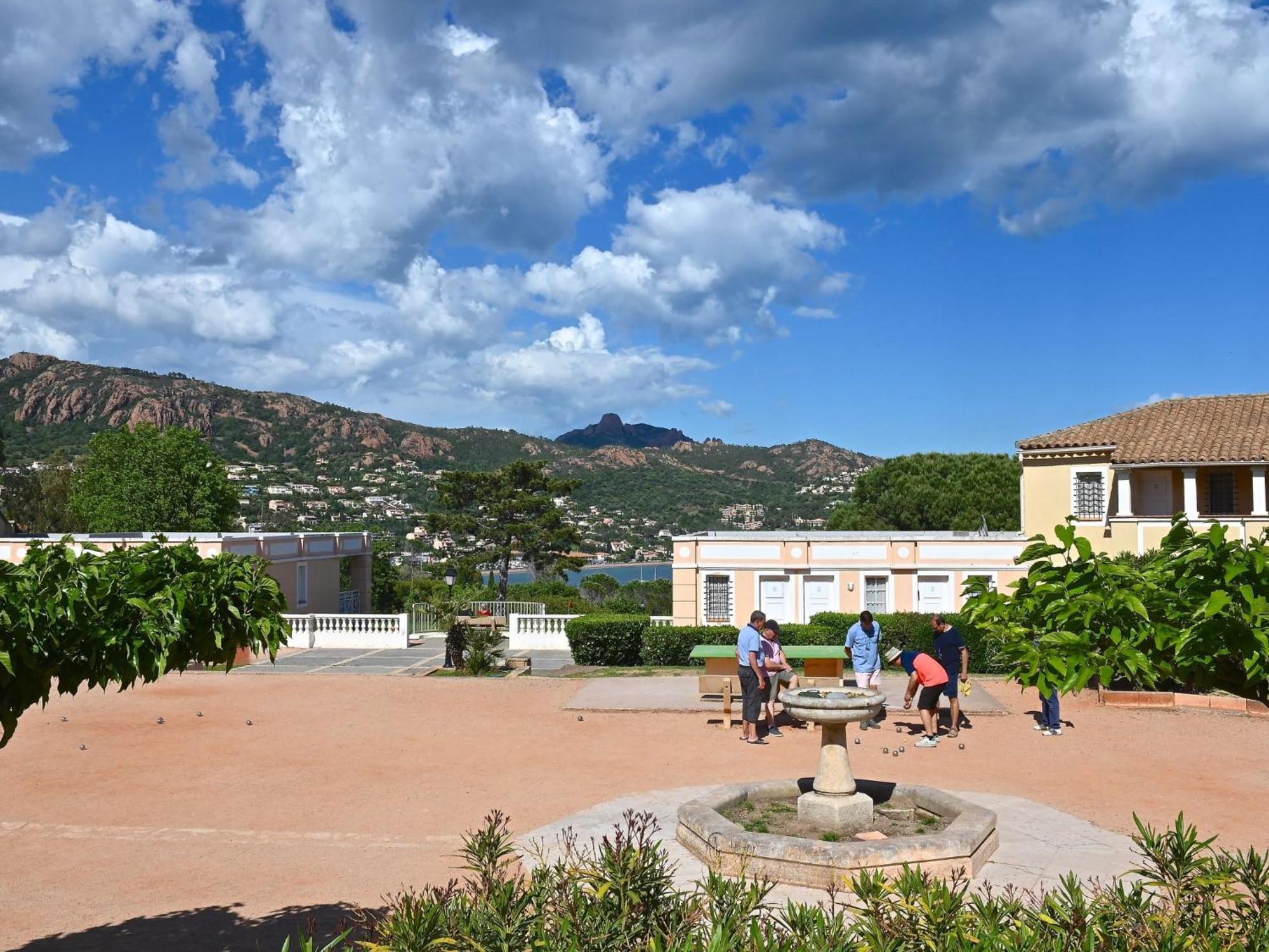 Apartment Village Cap Esterel - Les Bastides-6 By Interhome Saint-Raphael  Ngoại thất bức ảnh
